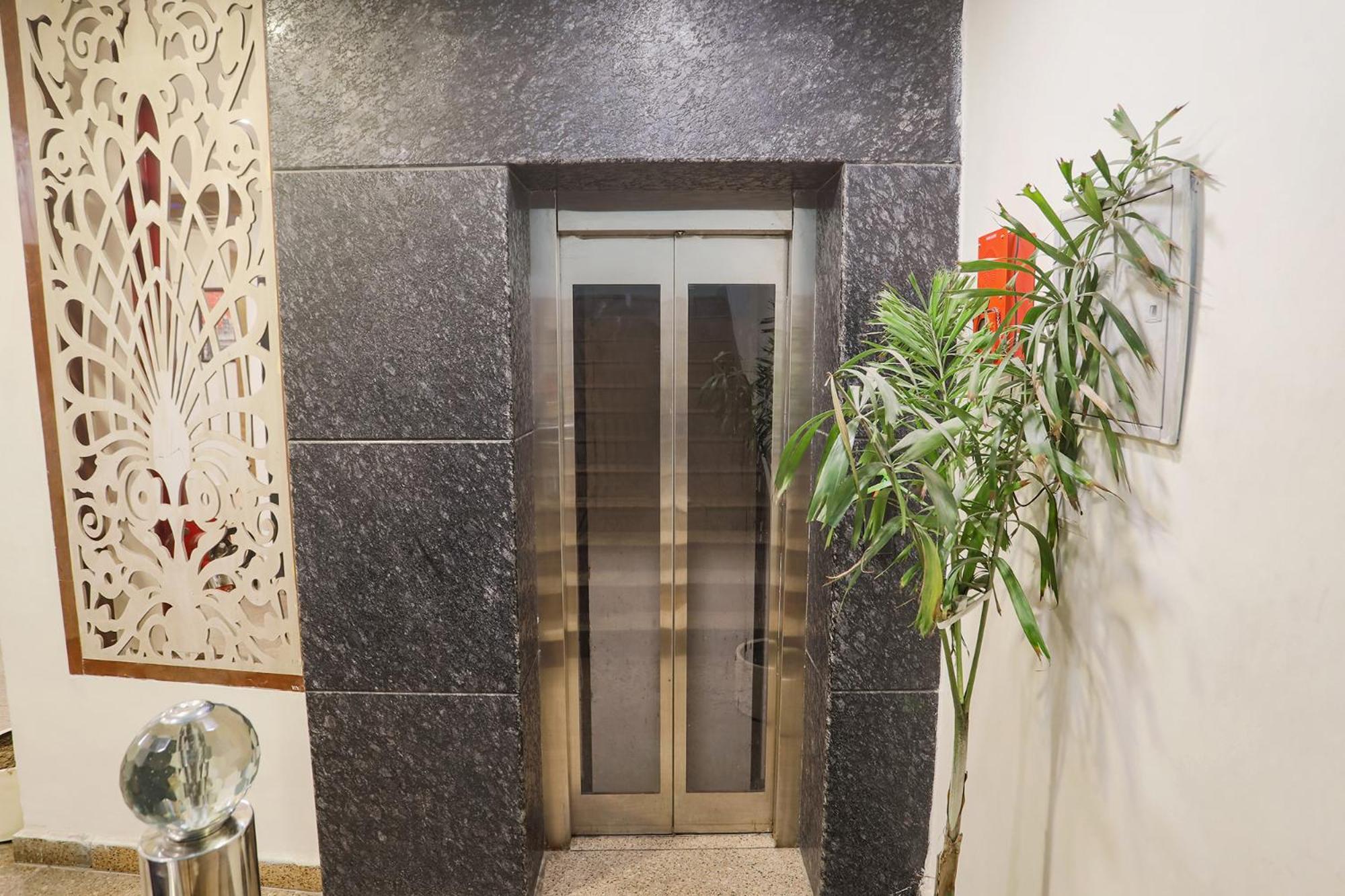 Fabhotel The Diamond Ghaziabad Exterior foto